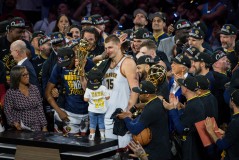 NBA历史最佳阵容揭晓：杜兰特领衔，詹姆斯落选引热议，库里入选引争议